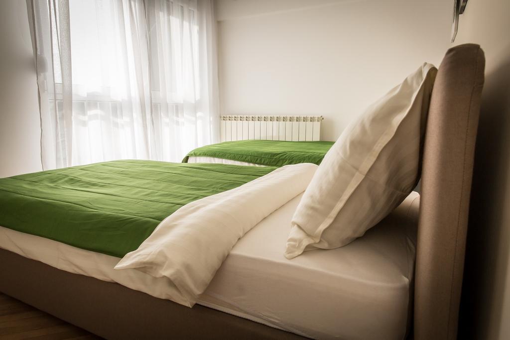 Apartment Admiral Belgrade Chambre photo